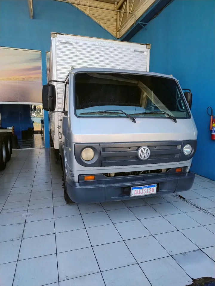 Volkswagen 5.140 2011